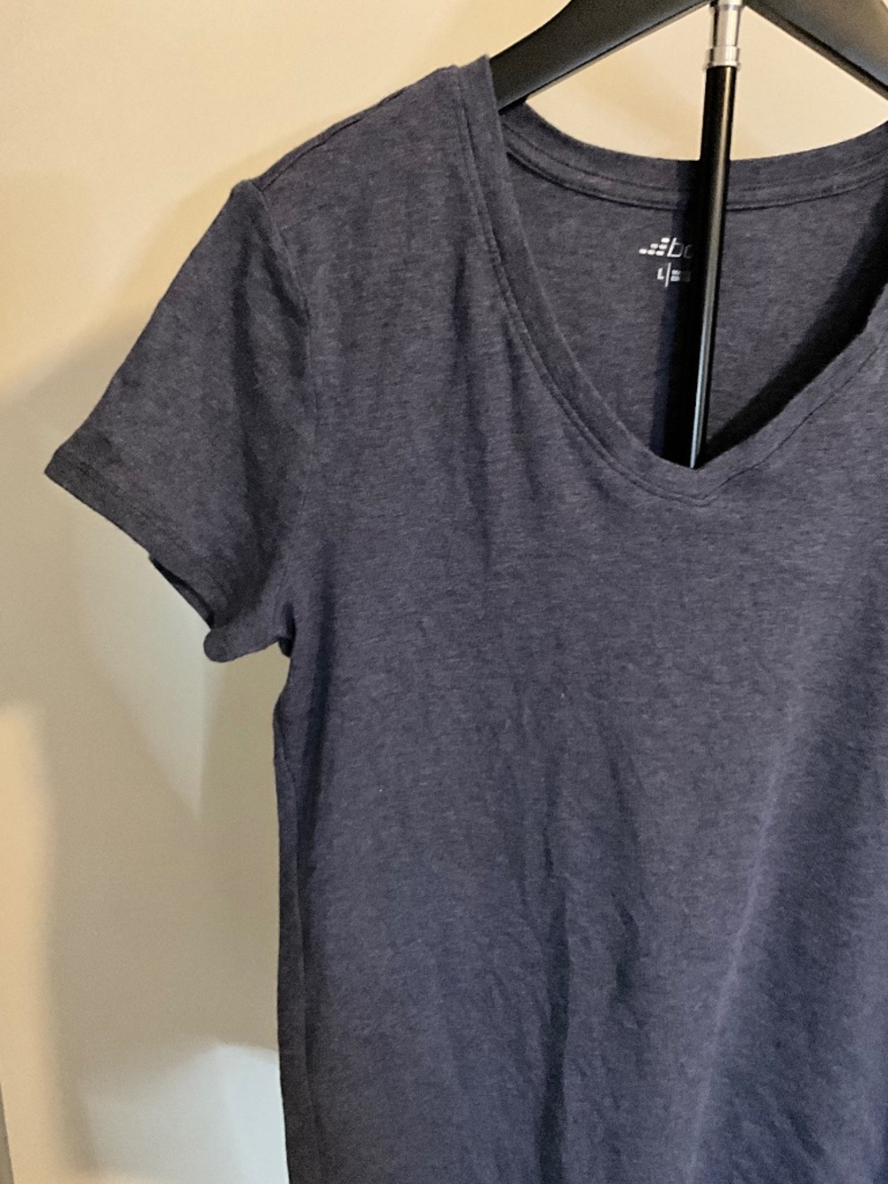 BCG Women’s V-Neck Short Sleeve Tee - Blue‎ Heather,